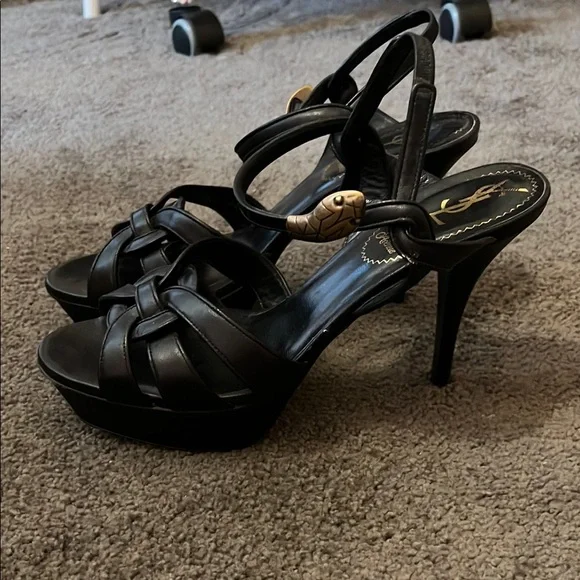 Yves Saint Laurent Black Elegant Heels - Picture 5 of 9